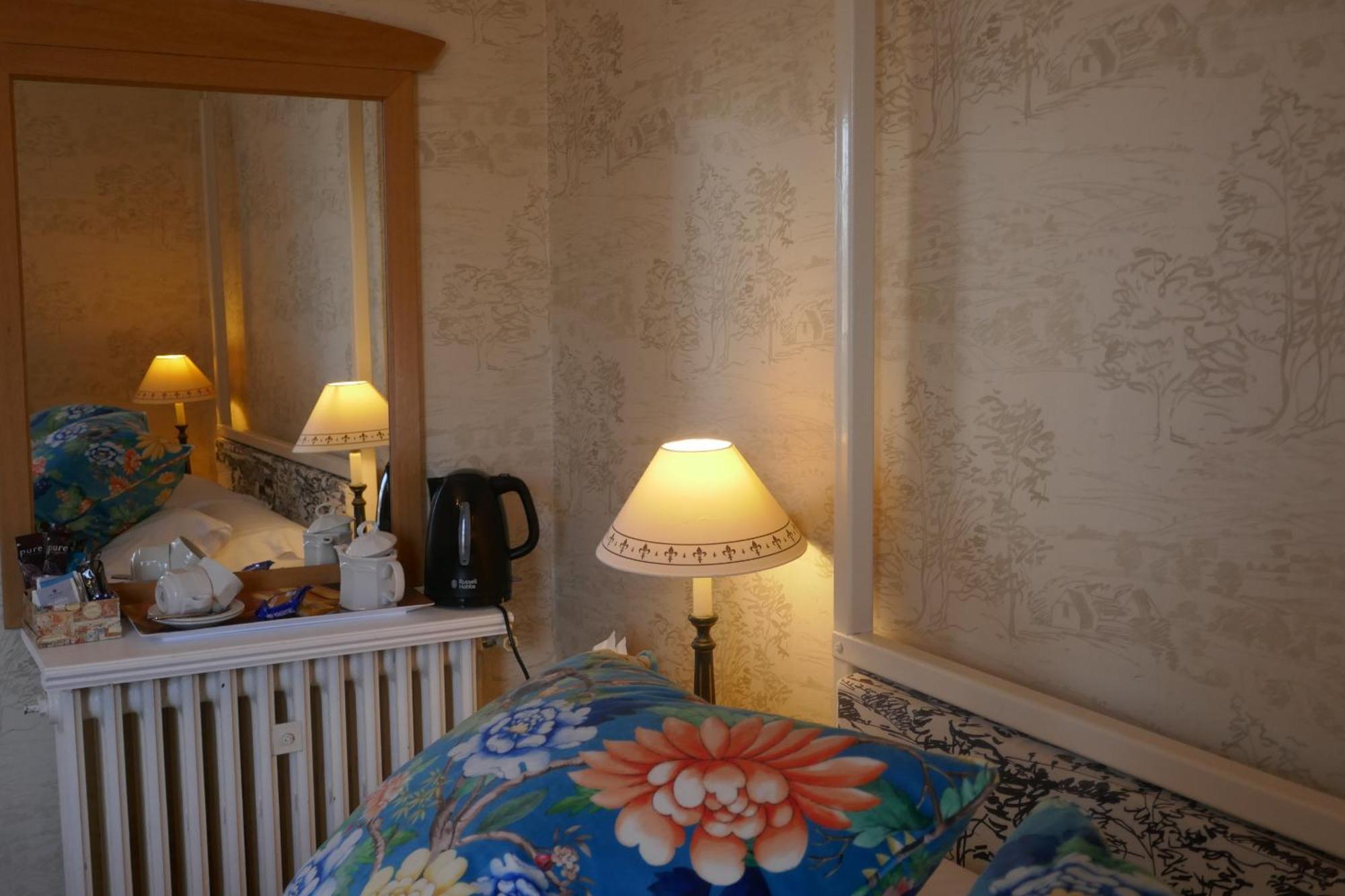 Отель Kerrington House Аксминстер Экстерьер фото