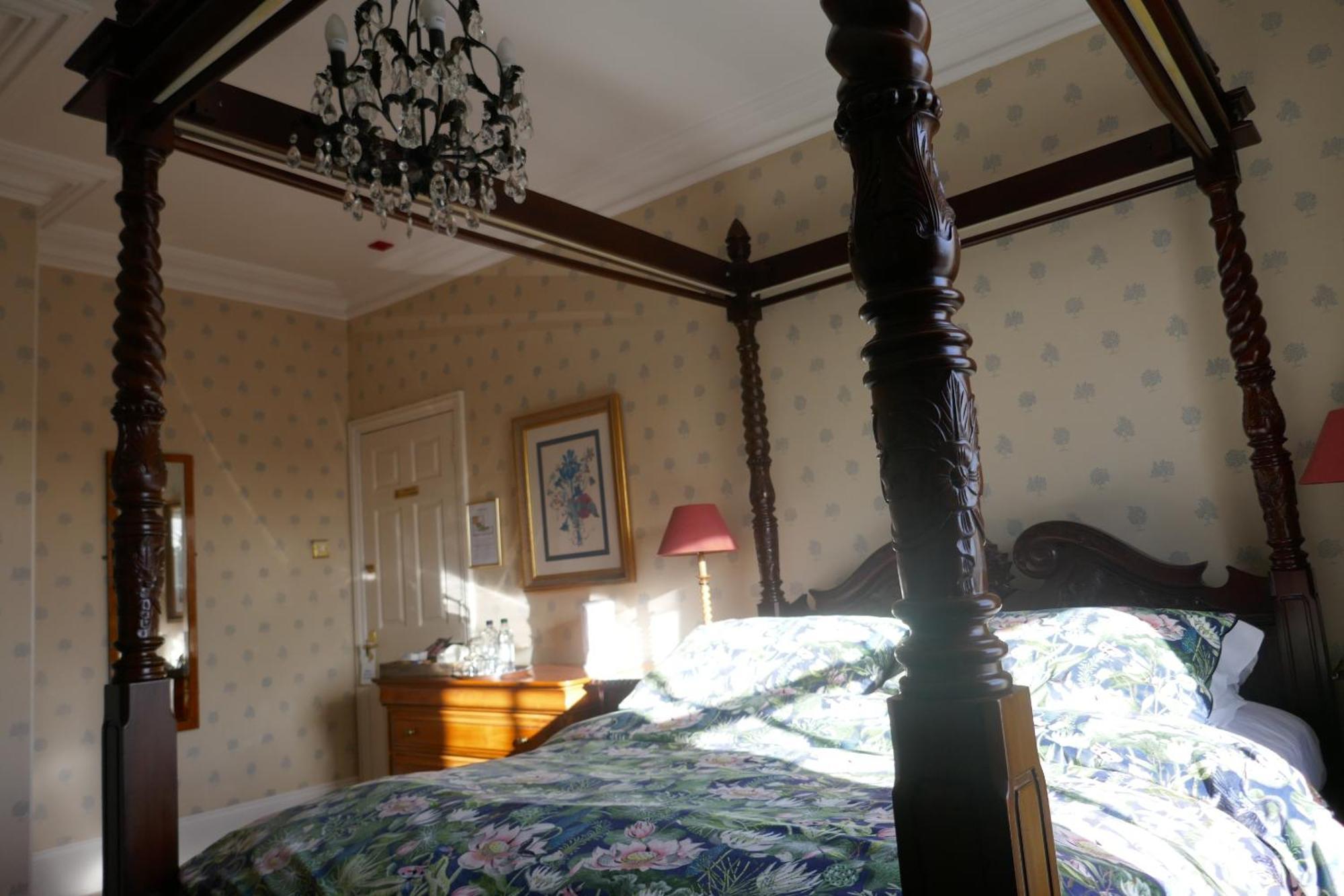 Отель Kerrington House Аксминстер Экстерьер фото