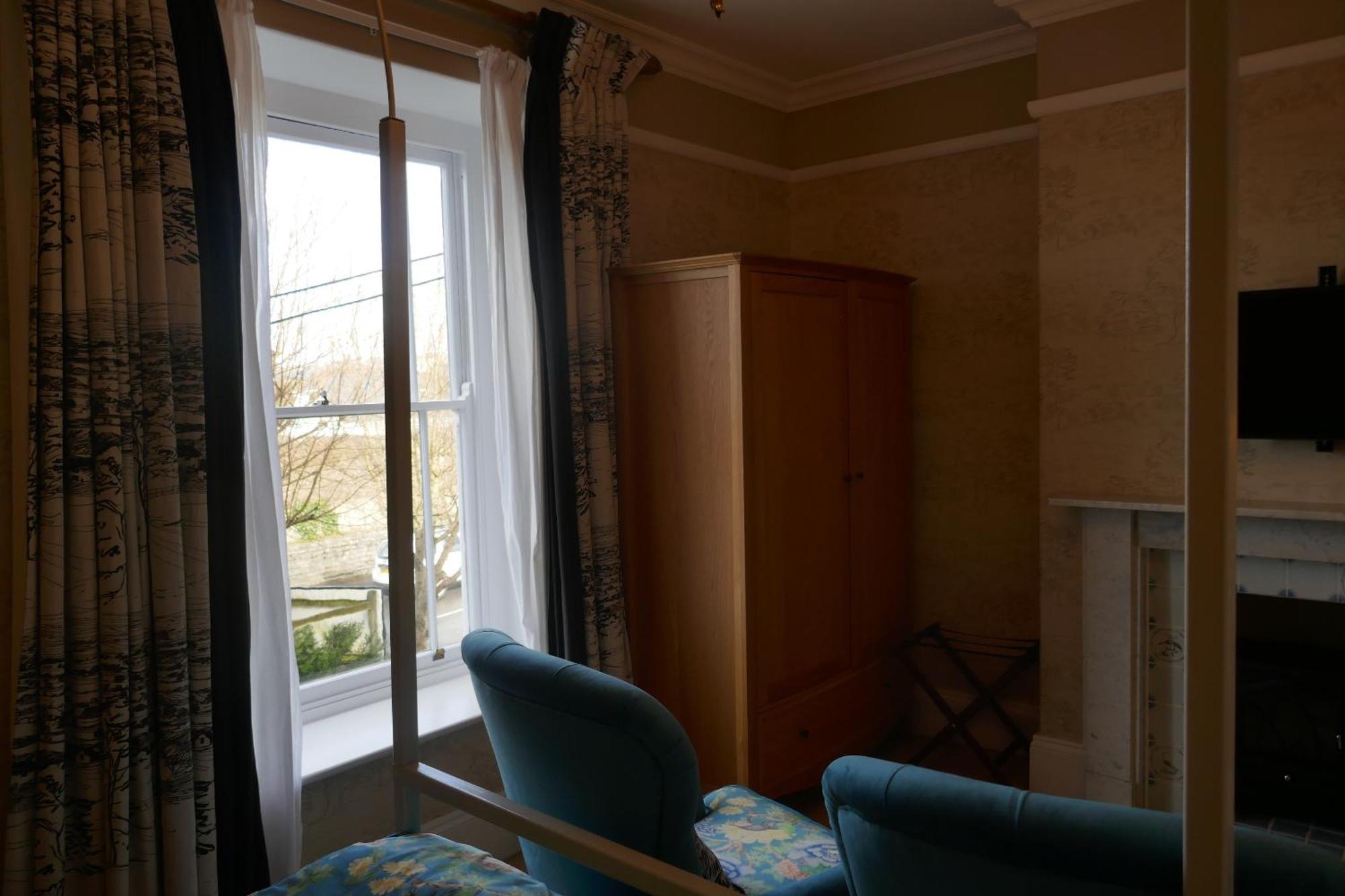 Отель Kerrington House Аксминстер Экстерьер фото